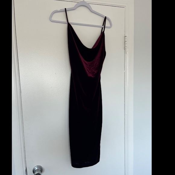 Lulu’s Lulu’s Lulu’s dress - Picture 3 of 4